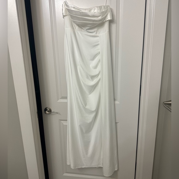 THE ONE STRAPLESS MAXI DRESS WHITE - Picture 6 of 9